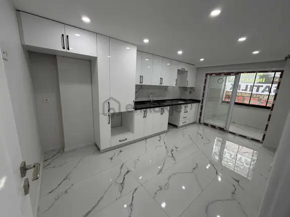 Uğurmumcu Mh. 2+1 110m2 Sıfır Güney Cephe Geniş Daireler 1