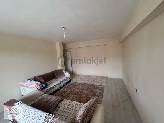 Arda Emlak Ofisi’nden Yeni Devlet Hastanesi Yakını Her Şey Dahil Kısmi Eşyalı Daire 1