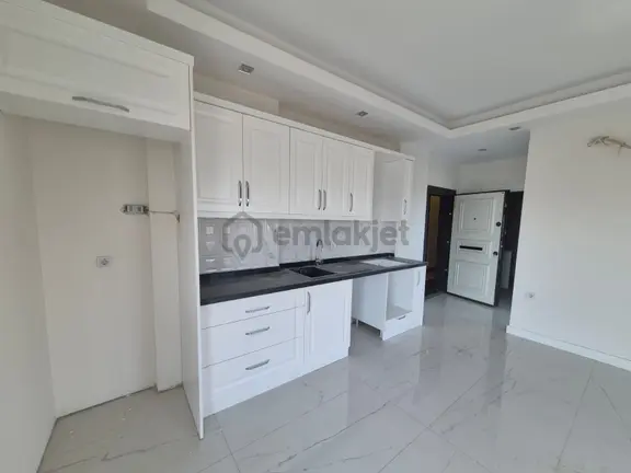 Mahmutlar Mahallesi Valentıs Tower’da Satılık Ultra Lüks 1+1 Daire 2
