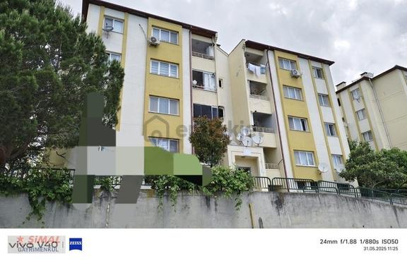 Sakarya Adapazari Camilide Satılık 3+1 Daire 1.kat 1