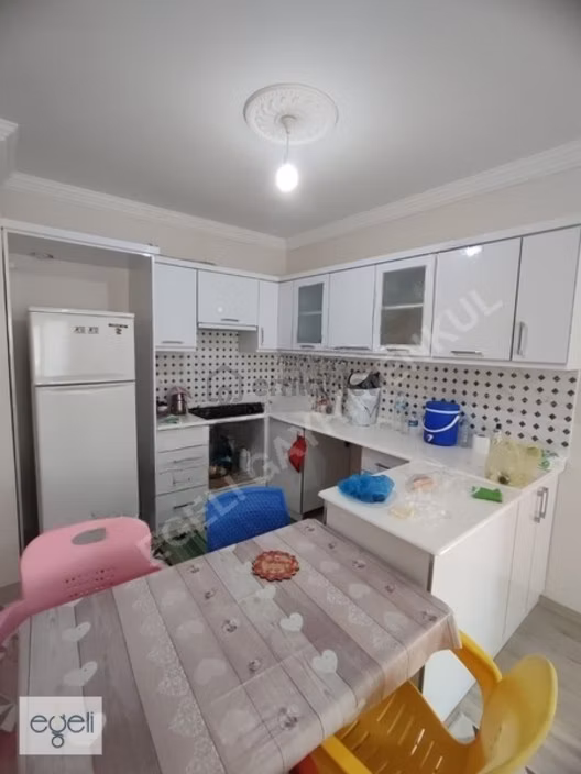 Davutlar Merkez'de 3+1, Ebeveyn Banyolu Köşe Konum Satılık Daire 1
