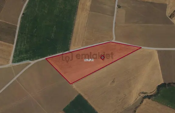 Sarıkaraman Köyünde Ana Yola Cepheli 1