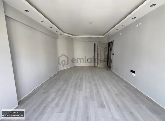 Kıbrısköy Mah. Yüksek Giriş 4+1 Ön Cephe Sıfır Binada Satılık 1