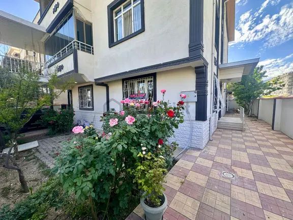 Amazon'dan Emniyet Müdürlüğü Arkası Bahçeli Kiralık Geniş 3+1 1