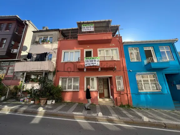 Aktaştan Bağlarbaşında Harika Lokasyonda Müstakil Boş Bina Video 2