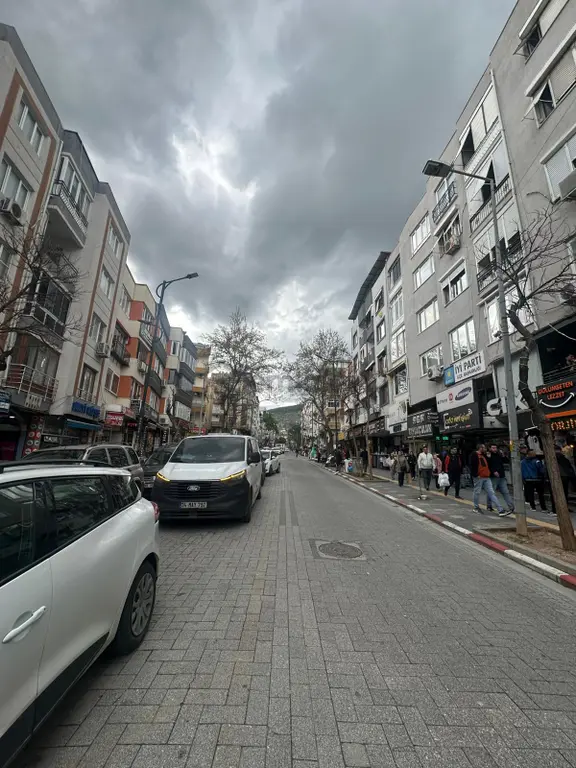 Atatürk Caddesinde Satılık Dükkan/markasına Değer Katmak İsteyenler Hemen Ara 2