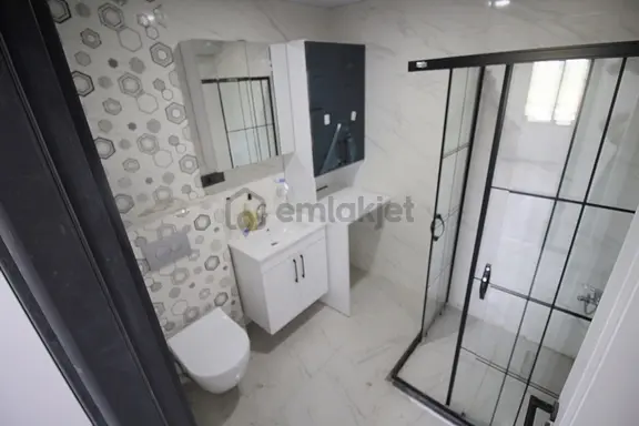 Havuzlarda Site İçerisinde Satılık 2+1 Sıfır Daire 1