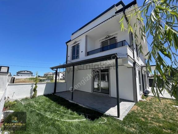 Balcıoğlundan Alanderede Geniş Bahçeli 4+1 Lüx Triplex Villa 2