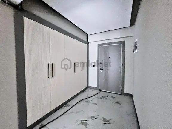 İhsaniye Cumhuriyet Mahallesi Satılık 3+1 Bahçe Katı Daire 2