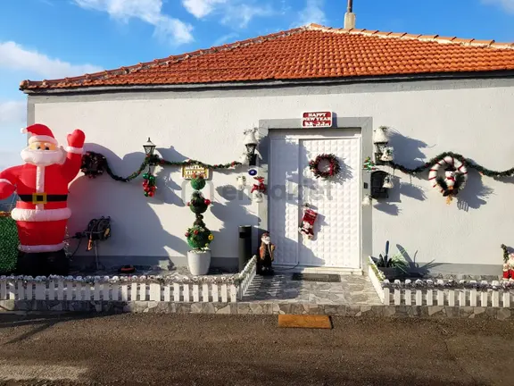 Seferihisar Beyler Köyü’nde Oturmaya Hazır Müstakil Köy Evi 1