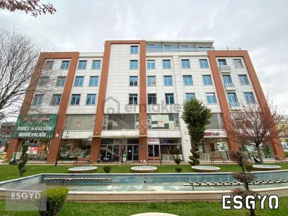 Esgyo'dan Cassaba Modern Karşısı 4+1 Ara Kat Lüks Ofis İş Yeri 2