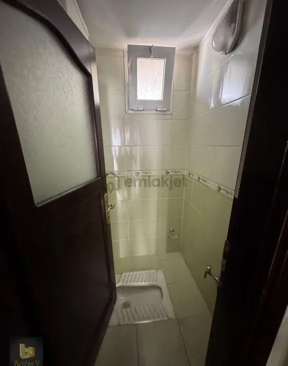 Buca Yeşilbağlar Mah. 3+1 196 M2 Kapalı Muftak Doğalgazlı Kiralık Daire 1