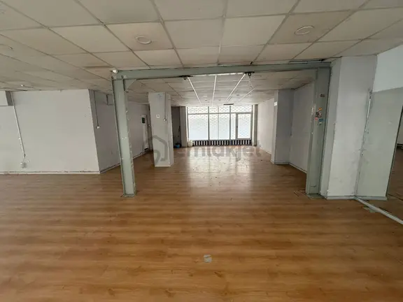 Bağcılar Merkez Mah Kiralık Dükkan 170 M2 3 Cephesi Açık Tramvay Durağı Yakını 2