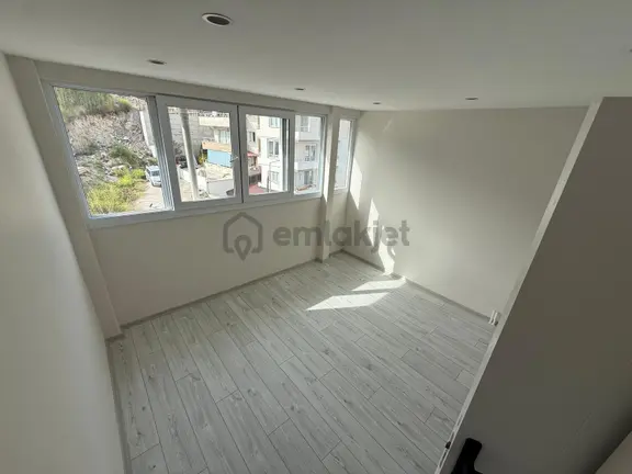 İzmir Dikili Gazipaşa Mahallesinde Satılık 4+1 Dubleks Daire 2
