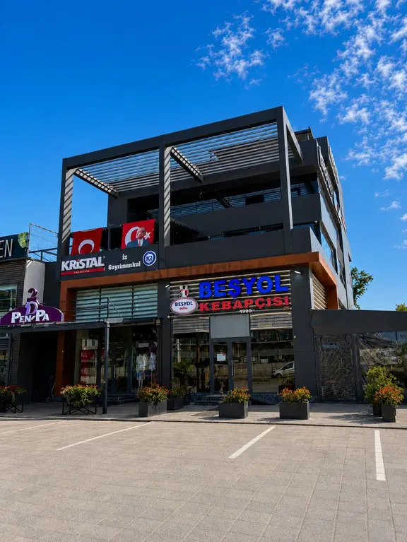 Kristal İz Geçit Fem Plaza'da Kiralık Dubleks Ofis 2