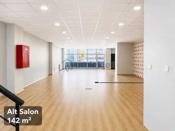 Kristal İz Geçit Fem Plaza'da Kiralık Dubleks Ofis 1