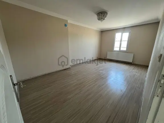 Acil Bu Çamlıkule Mahde Pazayeri Dibinde 2+1 100m2 D.gazlı Ayrı Mutfak Ferah Daire 1