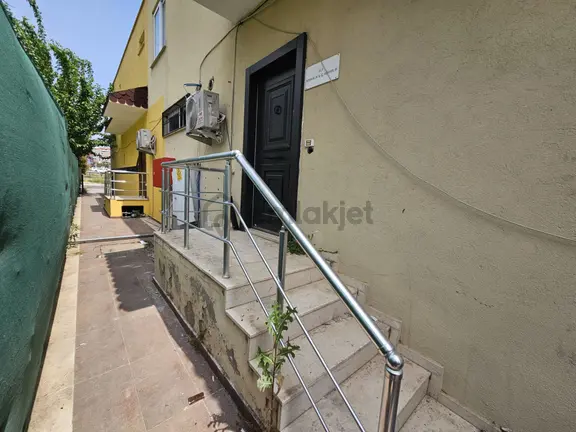 Mersin Yenişehir Çiftlikköyde Satılık 2+1 Ofis 2