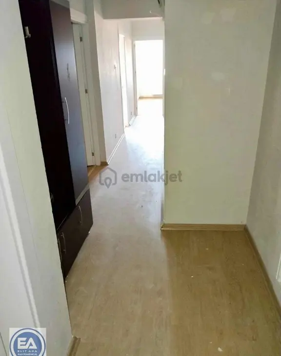 Yunusemre Mahallesinde 8 Eylül Caddesinde Asansörlü 3+1 2