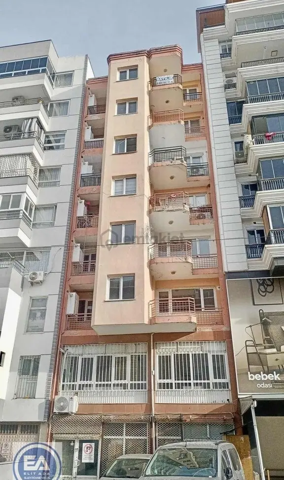 Yunusemre Mahallesinde 8 Eylül Caddesinde Asansörlü 3+1 1