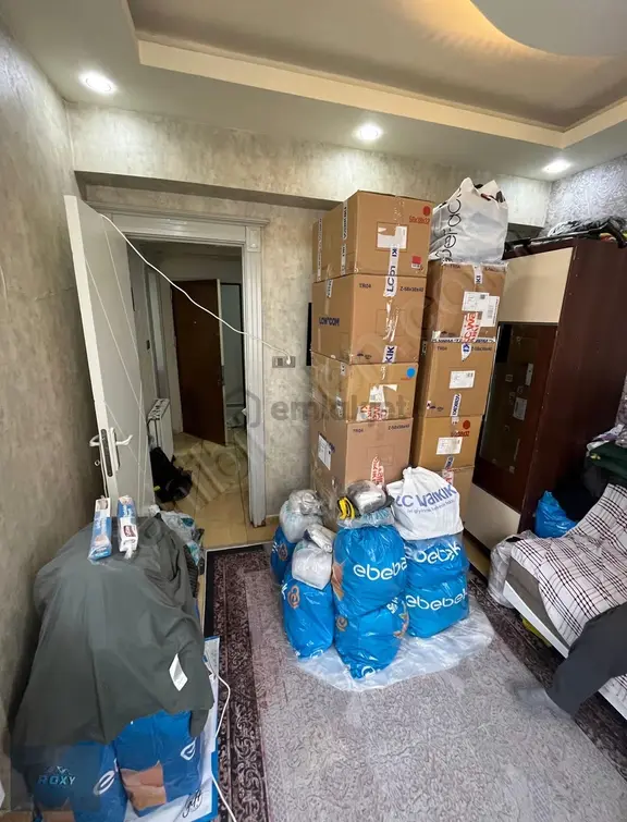 Binevler Civarı 1+1 Balkonlu Kiracılı Satılık Stüdyo Daire 2