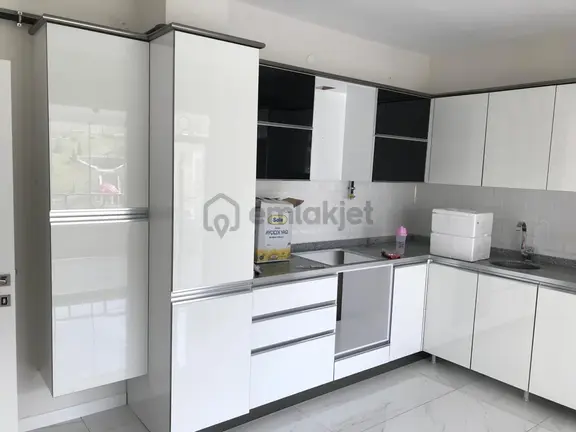 Üniversite Yolunda 4+1 Daire İsteyenlere --- Burcu Emlaktan 2