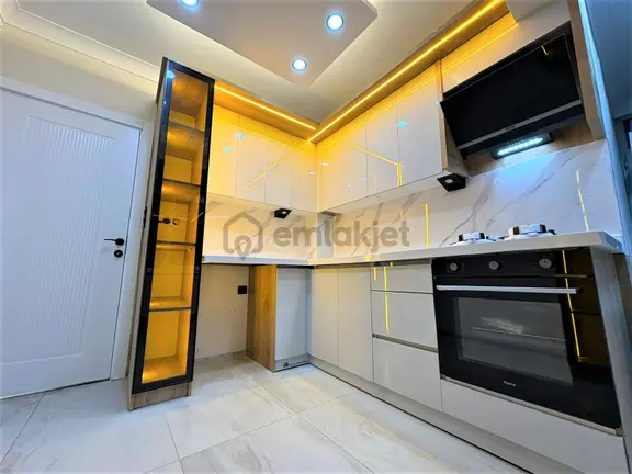 🟠🟠yetkisi Alfa'dan Akçay'da Satılık Modern Mimari Ayrı Mutfak Ebeveynli Arakat Ön Cephe 2+1 Daire 1