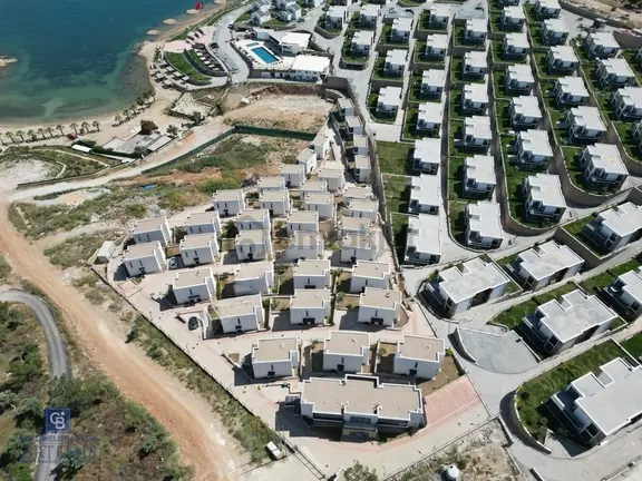 Kıyıkışlacık Atasayanlar Plajlı Sitede Deniz Manzaralı 2+1 Villa 1