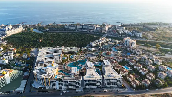 Fırsat Azura World Sitesi Hotel Konsept Full Aktivite Eşyalı 1