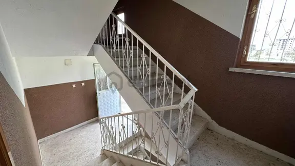 Emin Emlaktan 8 Kat İmar Avantajlı,villa Bölgesinde Müstakil Ev 2