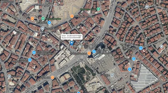 Aksaray Hamidiye Mah. Ana Caddede Satılık 5 Katlı Komple Bina 1