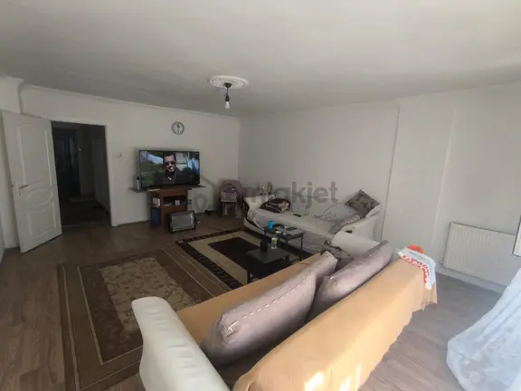 19 Mayıs Mahallesinde 3+1 Geniş Ferah Balkonlu Satılık Daire 2