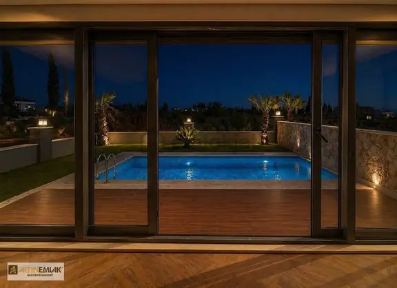 Satılık 5+1 Havuzlu Akıllı Villa Lüks Yaşamın Yeni Adresi 1