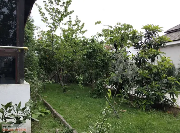 Müstakil 185 M2 Net 4+1 Triplevx Ev Ve 369 M2 Arsası 2