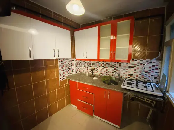 Karamürsel Salı Pazarı Mevkii Arakat Kiralık Geniş 1+1 Daire 2