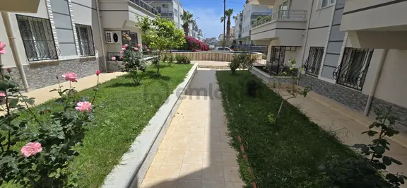 Didim Efeler'de Site İçi (ayrı Mutfak) Satılık 2+1 Daire 2