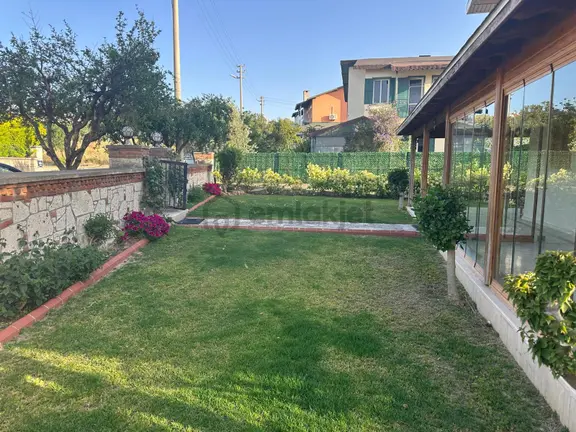 Çeşme Dalyan Marina Ve Sakızlıkoy Plajına Yakın Satılık Villa 1