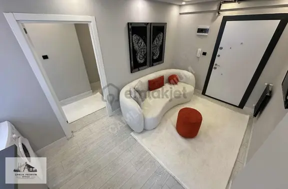 Asmalıevler'de Yönetimli Bina'da Kiralık 1+1 Lüks Daire 1