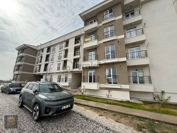 Han Gayrimenkulden Yatırımlık / Oturuma Hazır Kiralık 1+1 Daireler 1