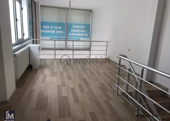 Hastane Karşısı Cadde Üzerinde 3 Katlı 150m² Satılık Dükkan 2