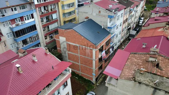 Trabzon'da Satılık Karkas Bina 2