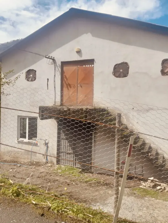 İnanç Emlaktan Giresun İnişdibi Köyünde Kiralık Müstakil İşyeri 2