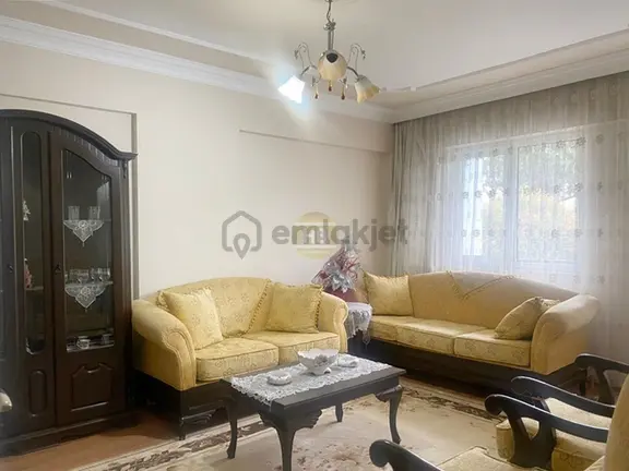 Hb'den 3+1 Satılık Daire, Alt Efeler Mahallesi'nde Ara Kat, Doğalgazlı, Asansörlü 1