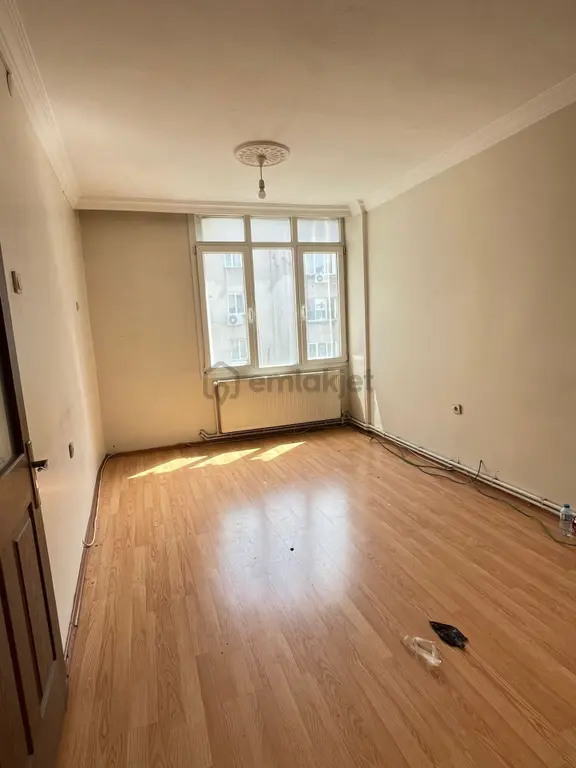 Acil Buca Şirinyer Caddesi Üstünde 3+1 110 M2 Arakat Satılık Daire 2