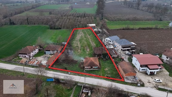 %40 İmarlı 6 Tane Ev Yapmaya Müsait Doğal Gazlı Satılık Arsa 1