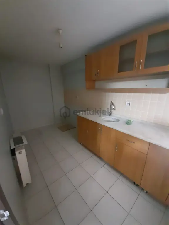 Strazburg Cad. Metro Yanı Kiralık Ofis 2