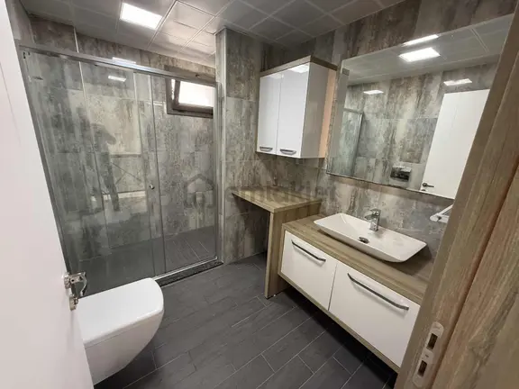 Kuşadası Karaova Avm'ye Yakın 75 M2 Tabanlı 3+1 Müstakil Villa 2
