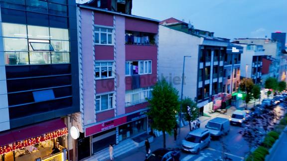 İkitelli'de Atatürk Mah. Metrosu Yanında Satılık 3+1 Geniş Daire 1