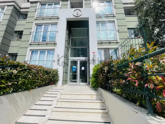 Avrupa Konutları Tem' De Balkonlu, Eb.banyolu 120m² Satılık Daire 1