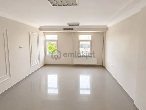 Sahibinden Satılık Şehrin Merkezinde Akplaza Bakımlı Ofis-büro I 120m2 2
